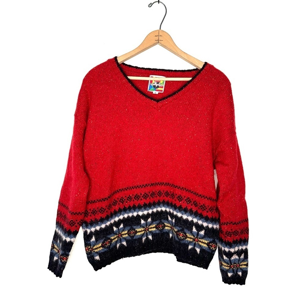 Levi’s | Red V-neck Snowflake Sweater Size Medium